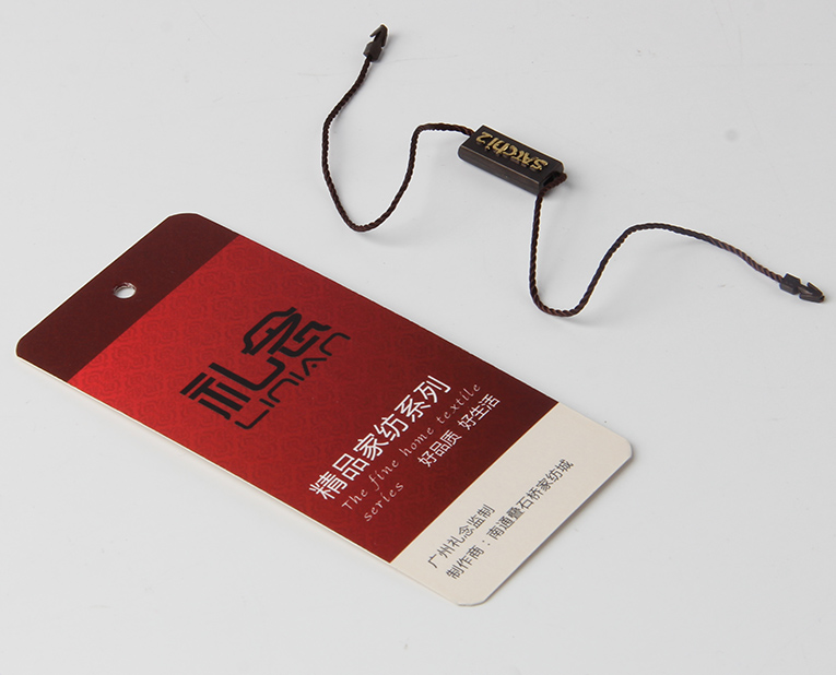 t恤吊牌廠的老師傅急急忙忙買來新的油墨，就是為了透明度