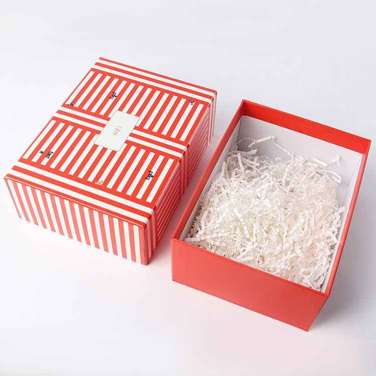 1個淺顯卻需要內(nèi)衣精裝盒生產(chǎn)廠家點出的邏輯 1個淺顯卻需要內(nèi)衣精裝盒生產(chǎn)廠家點出的邏輯