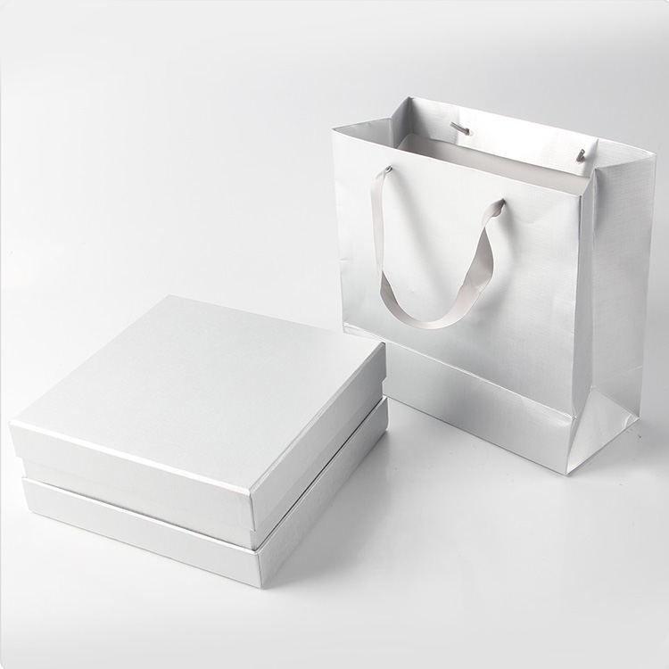 數(shù)碼打樣用于化妝品禮品袋訂做的2個(gè)直觀缺點(diǎn) 數(shù)碼打樣用于化妝品禮品袋訂做的2個(gè)直觀缺點(diǎn)